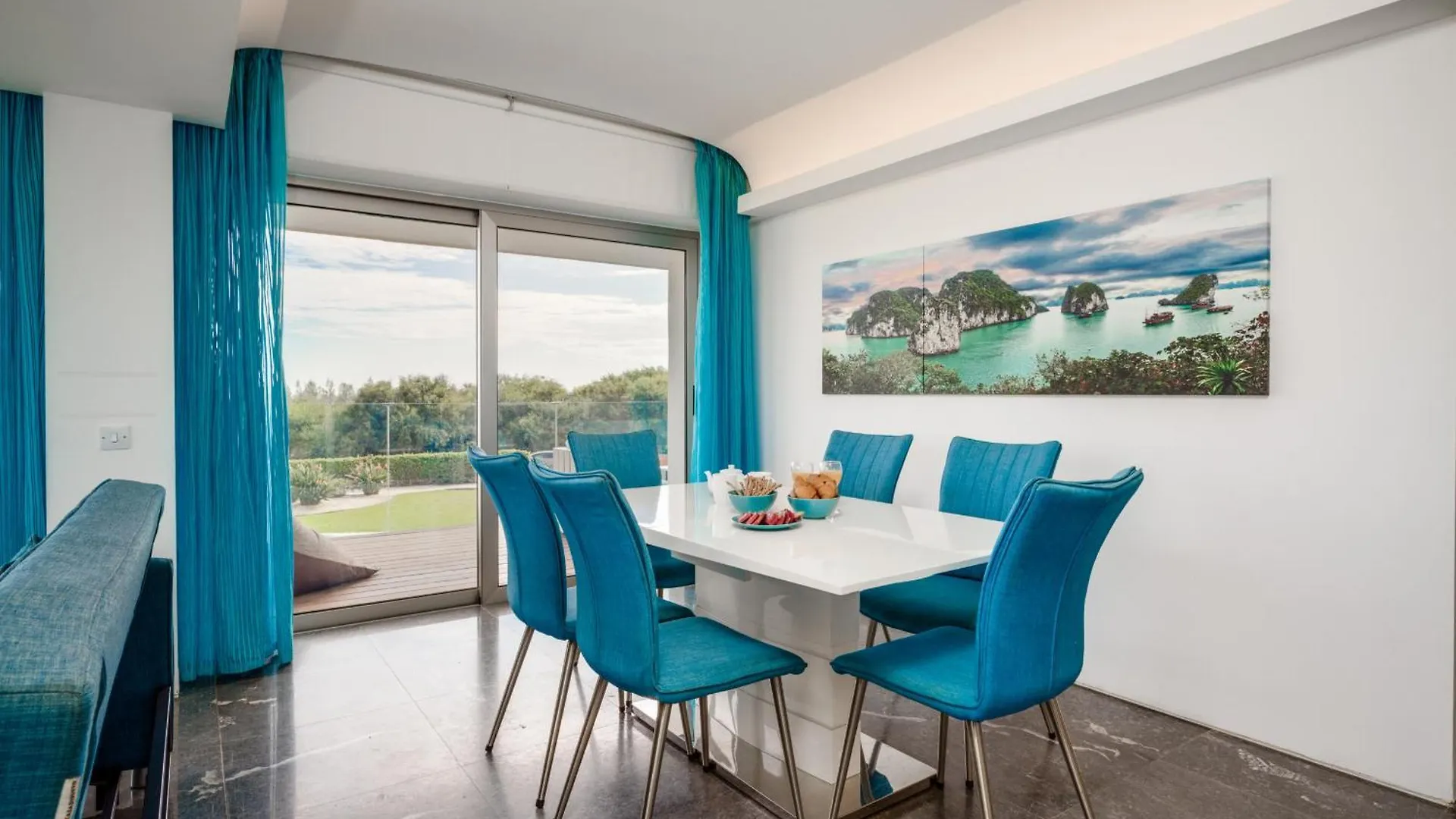Protaras Beachfront Thalassa Suite
